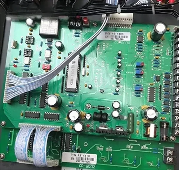 

Запчасти для дизельных двигателей Cummins K38 K50: ПЛАТА УПРАВЛЕНИЯ 4914408 4914407