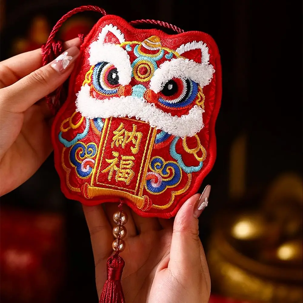 Chinese Style Red E…