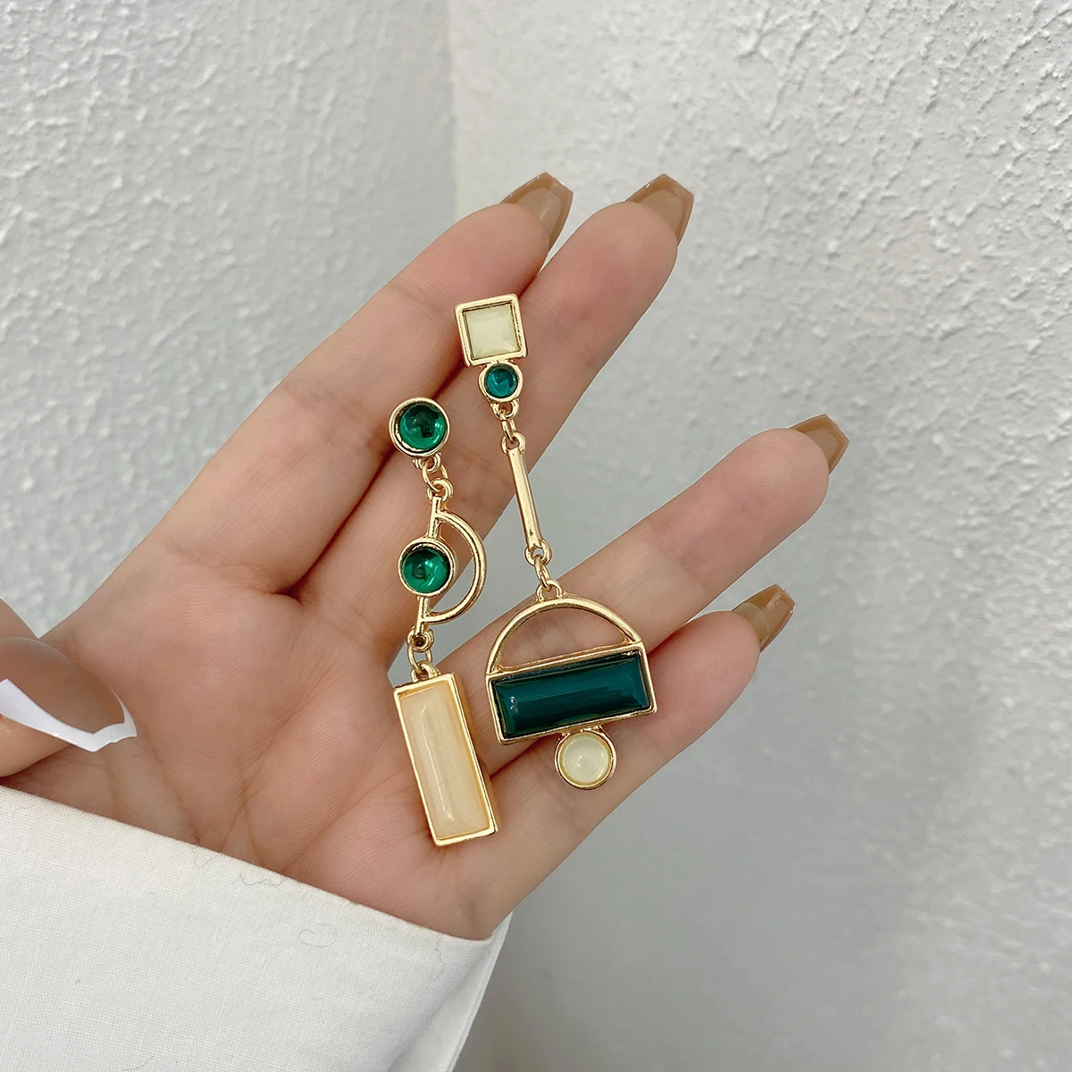 New 2023 Asymmetry Irregular Enamel Geometric Drop Earrings for Women Gold Color Hollow Rhinestone Metal Hanging Dangle Earrings