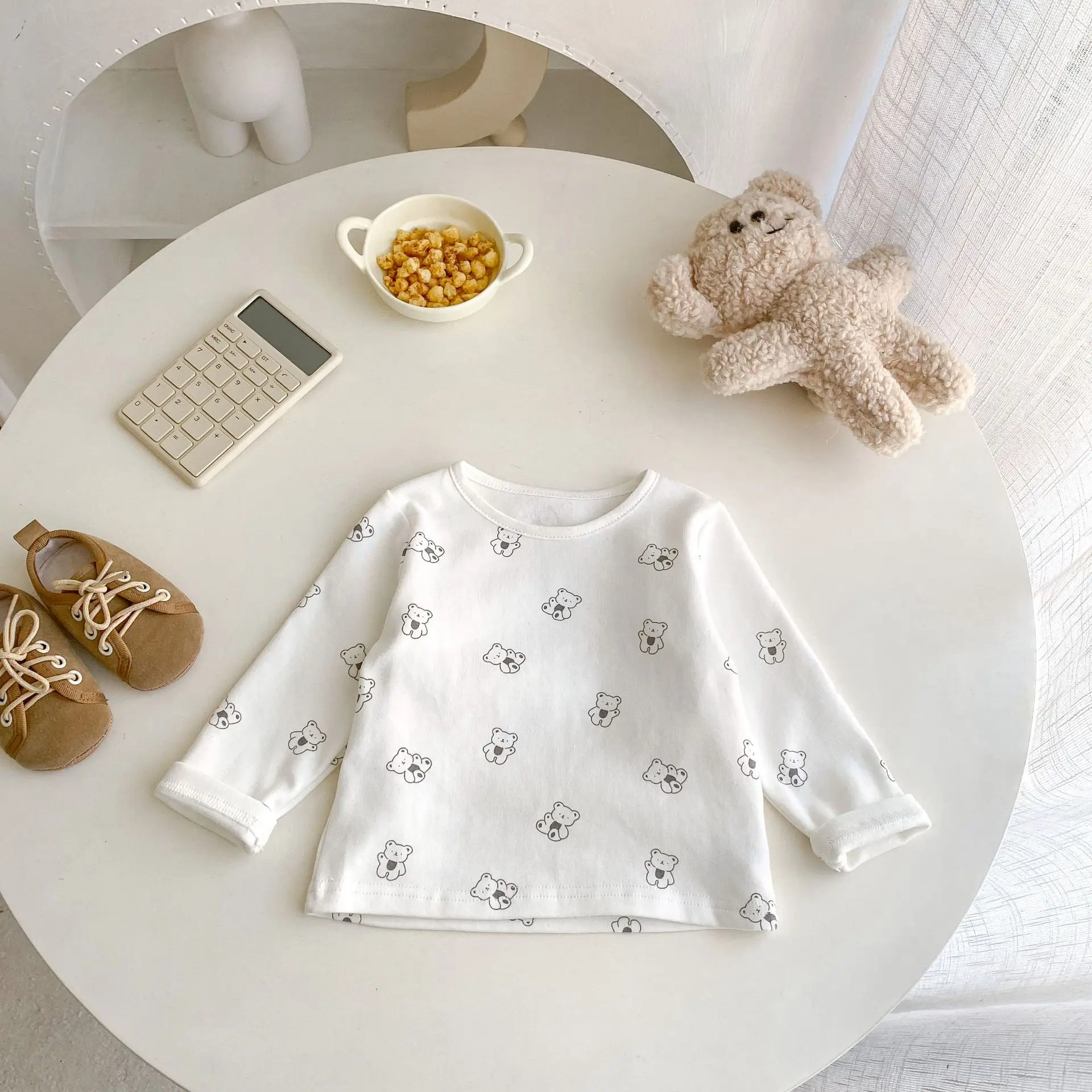 

Весенне-осенняя новая одежда для младенцев в возрасте от 0 до 3 лет, детский топ с длинными рукавами и круглым вырезом с принтом медведя