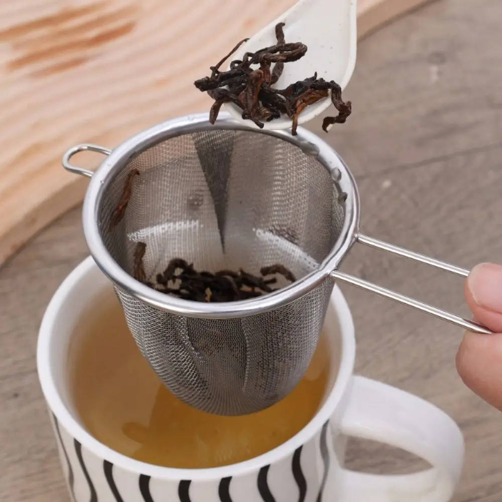 Extra Fine Mesh Stainless Steel Tea Strainer Loose Leaf Tea Diffuser Prevents Burns Tea Filter Kitchen Tool with Hand