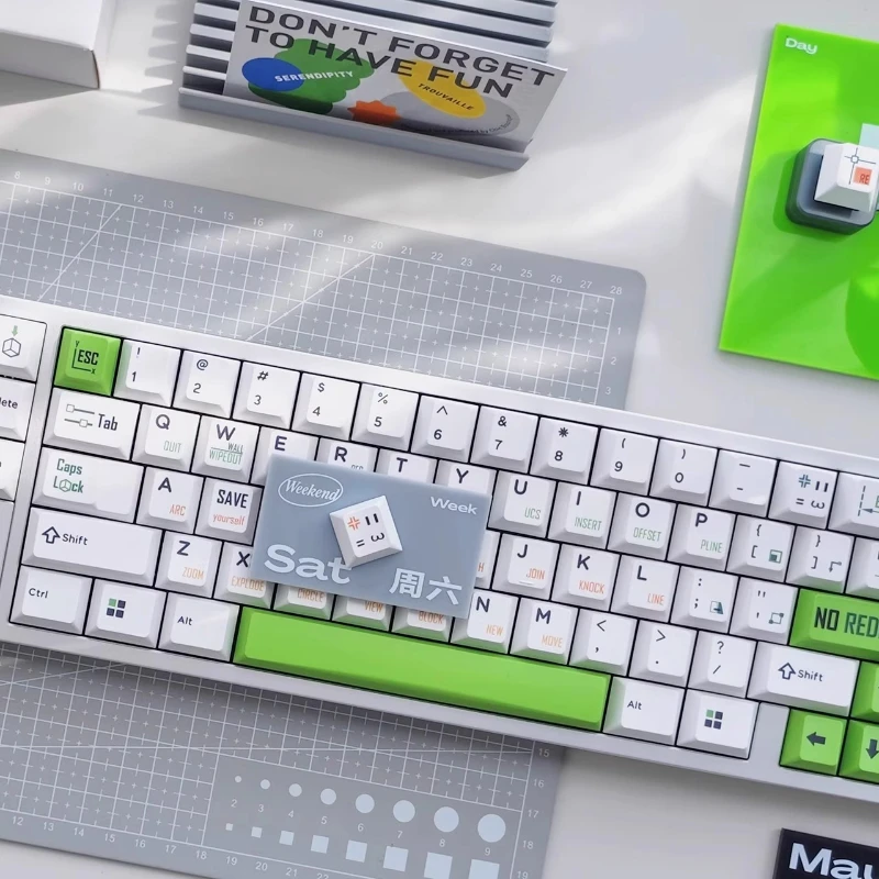Retro:NO REDRAW cad－ver Il Domi key keycaps custom PBT white and green full set keycap cute cartoon anime point key caps gamers