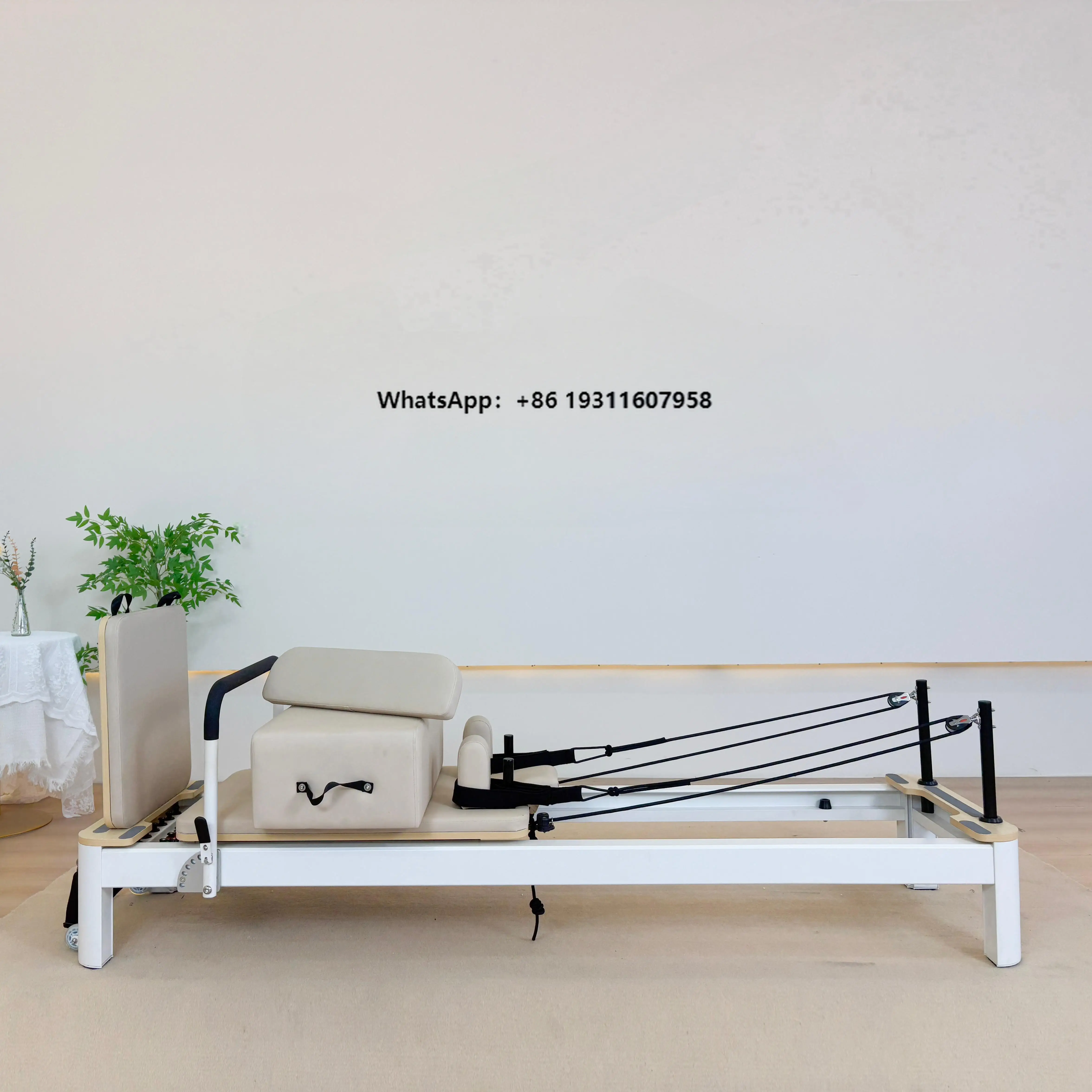 

Professional Gym Standard High Quality White Frame Aluminum Pilates Reformer for Gym Commercial Home