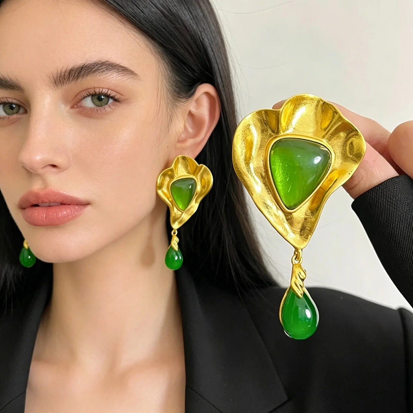 French retro court style matte gold lotus leaf inlaid gemstone earrings women's niche dinner catwalk long earrings earrings