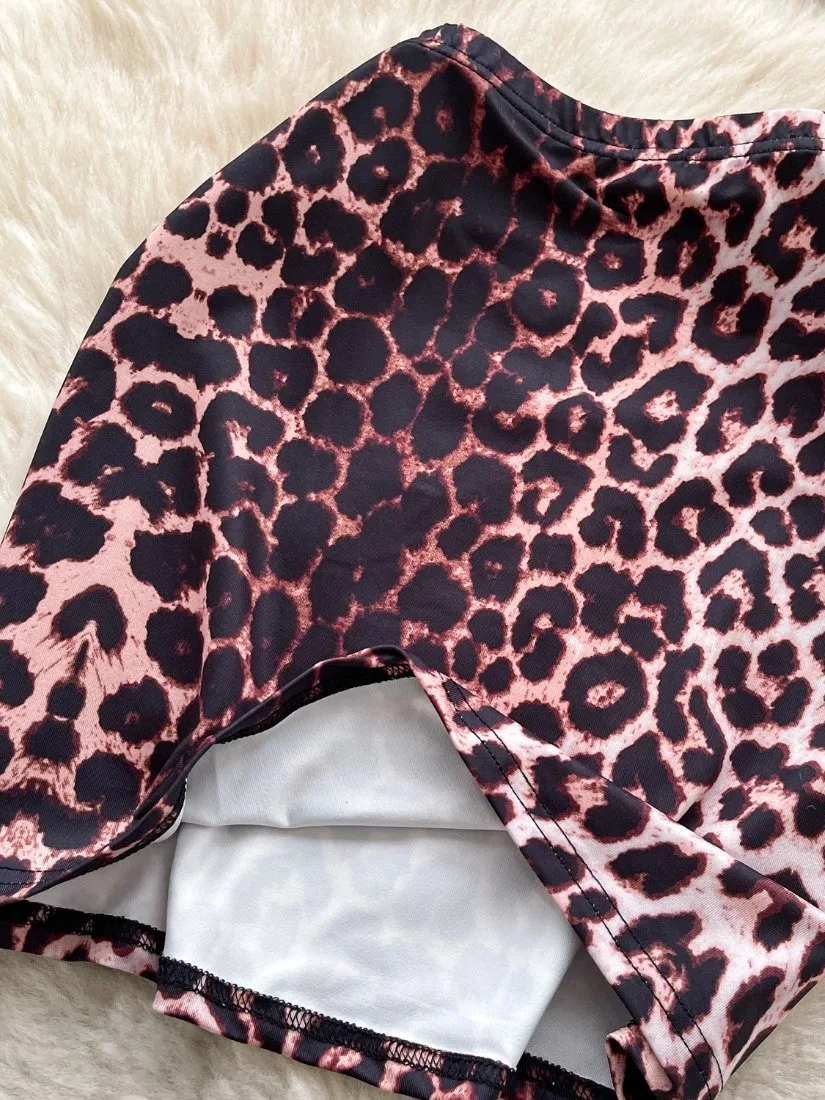 Foamlina Conjunto de 2 piezas con estampado de leopardo para mujer Y2k Top halter sin mangas y espalda descubierta + minifalda Ropa seductora para verano