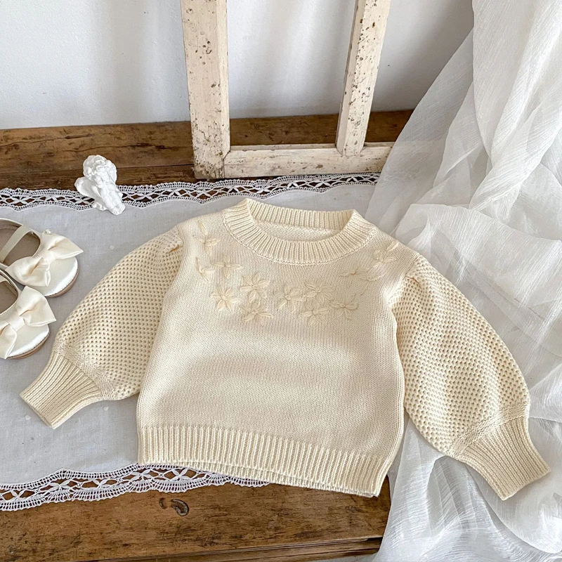 Autumn New 0-3 Year Old Baby Clothing for Girls Handmade Embroidered Round Neck Pullover Sweater Knitted Cotton Top