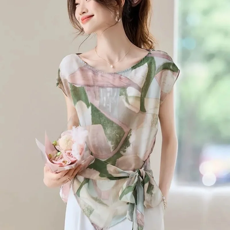 Women's Loose Sleeveless Printed T-Shirt with Sash Waist Tie Casual Summer Top in Floral Abstract Pattern Lightweight Chiffon