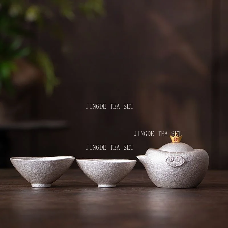 Ceramic Gilded Silver Kung Fu Tea Set Fortune Ingot Lid Teapot with 2 Teacups Cloud Pattern Portable Teaware for Tea Ceremony