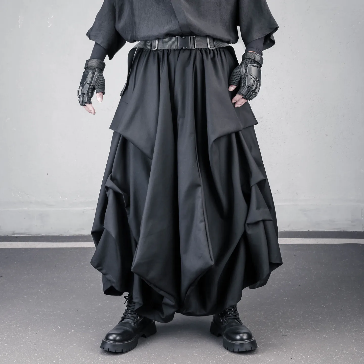 Dark Pleated Vertical Cut Design Cropped Pants Men's Summer Decadent Loose Wide-Leg Skort Fashion