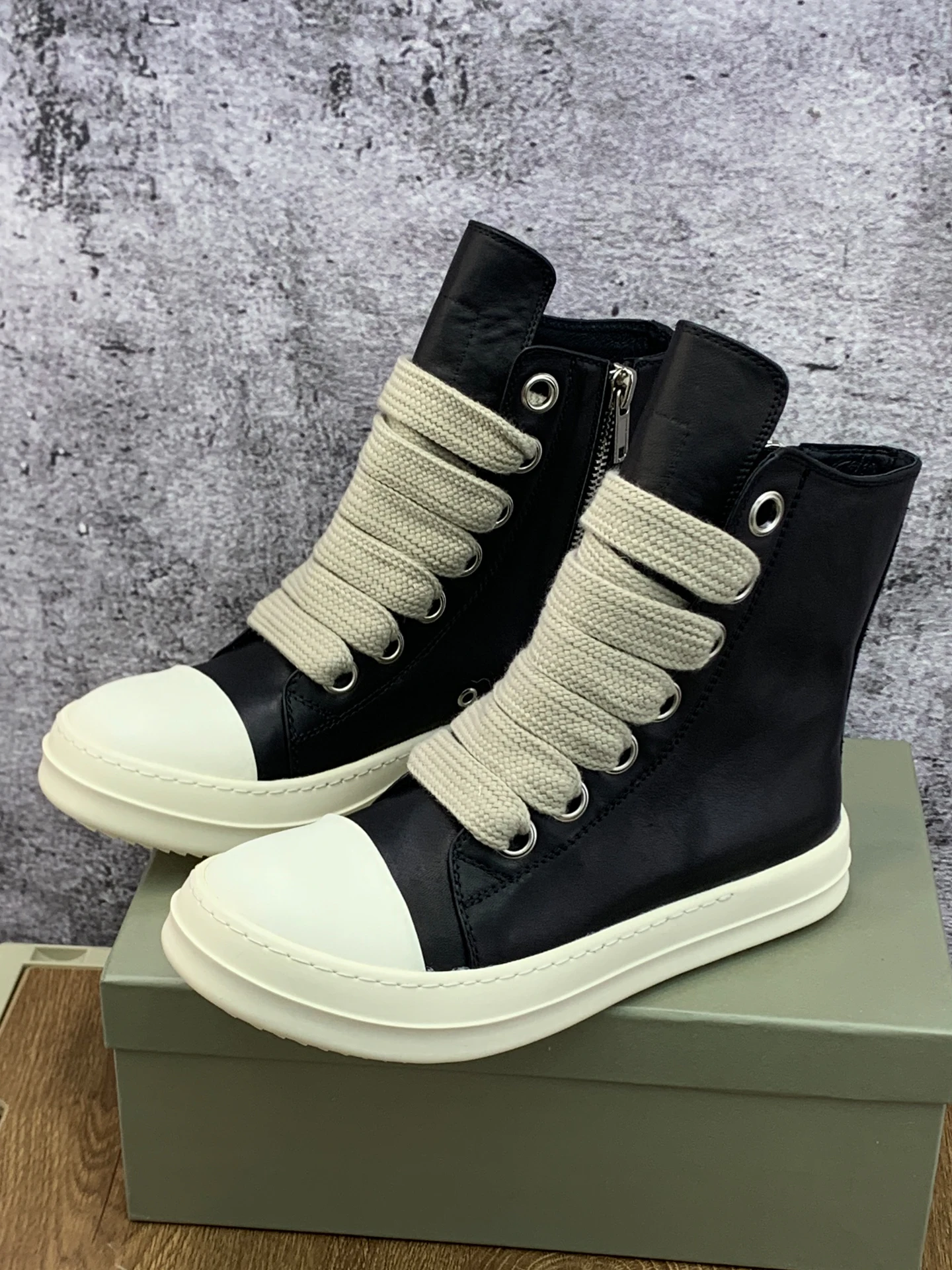 

Высокий топ Spor Casual oes для мужчин и женщин Thi Bot Heightening Board oes Кожаные шнурки Обувь для отдыха