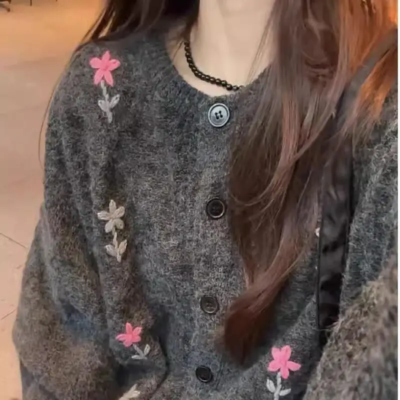 

Fashion Homewear Embroidered Knitted Soft Loose Lazy 2025 Autumn Embroidered New Cardigan Sweater Loose Coat Top Knitwear Women