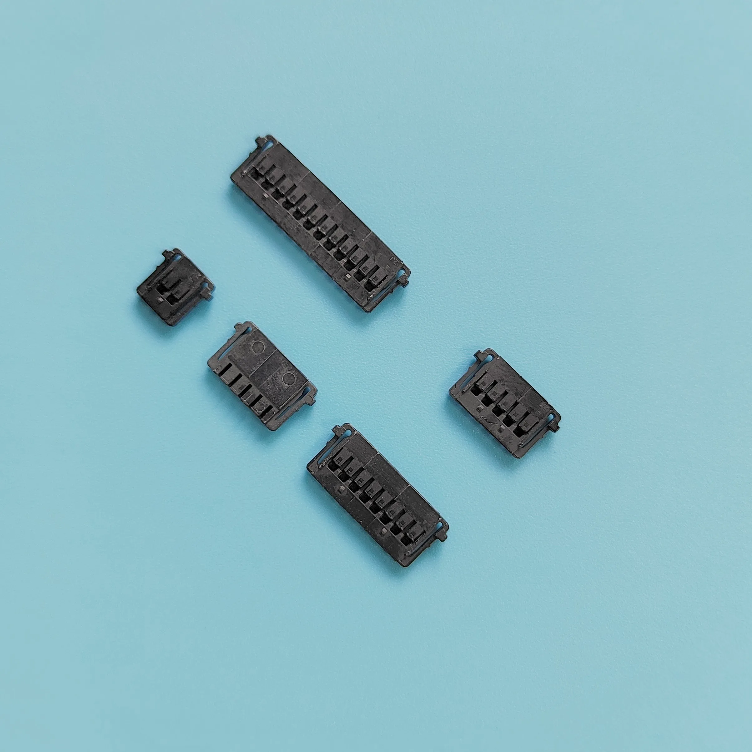 

alternatives 504051-0201,504051-0301,504051-0401,504051-0501,504051-0601,504051-0701,504052-0098,Housing and Terminal