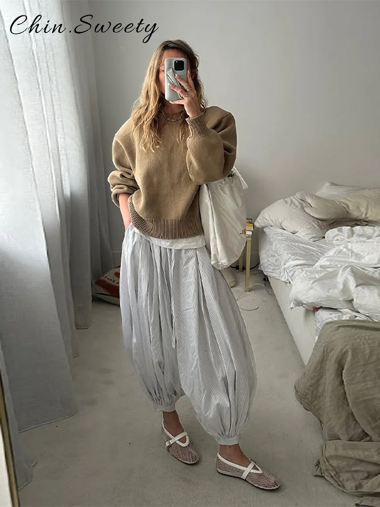 ヴィンテージリベットデニムトラウザーズ レディース 無地ボタンポケット スリムストレートワイドレッグパンツ 2025秋冬 レディース ハイストリートジーンズ