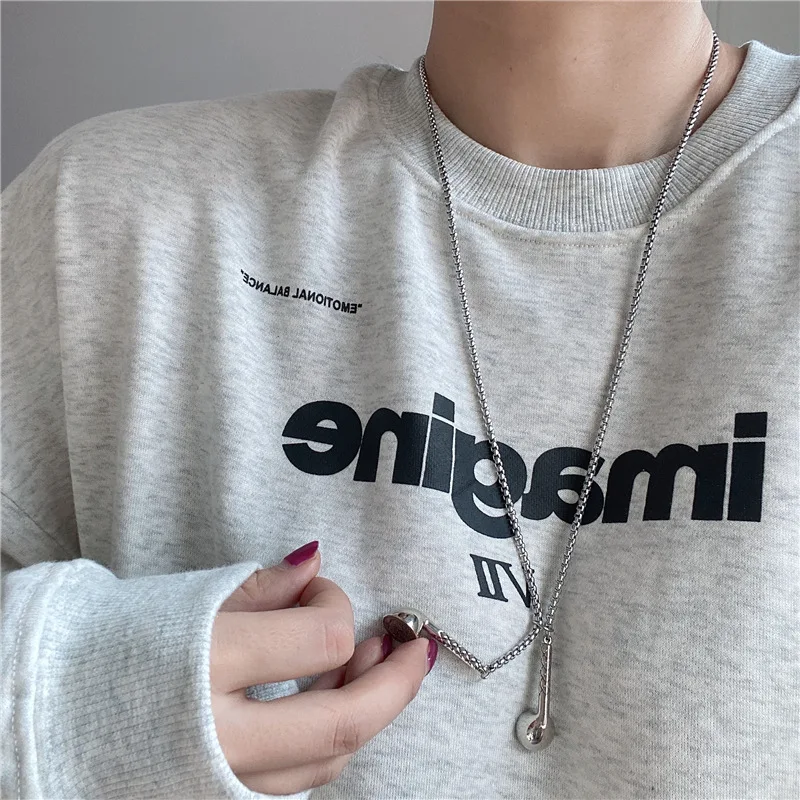 Earphone Shaped Necklace Hip-hop Minimalist Headphone Pendant Men's And Women's Hoodie Sweater Necklace