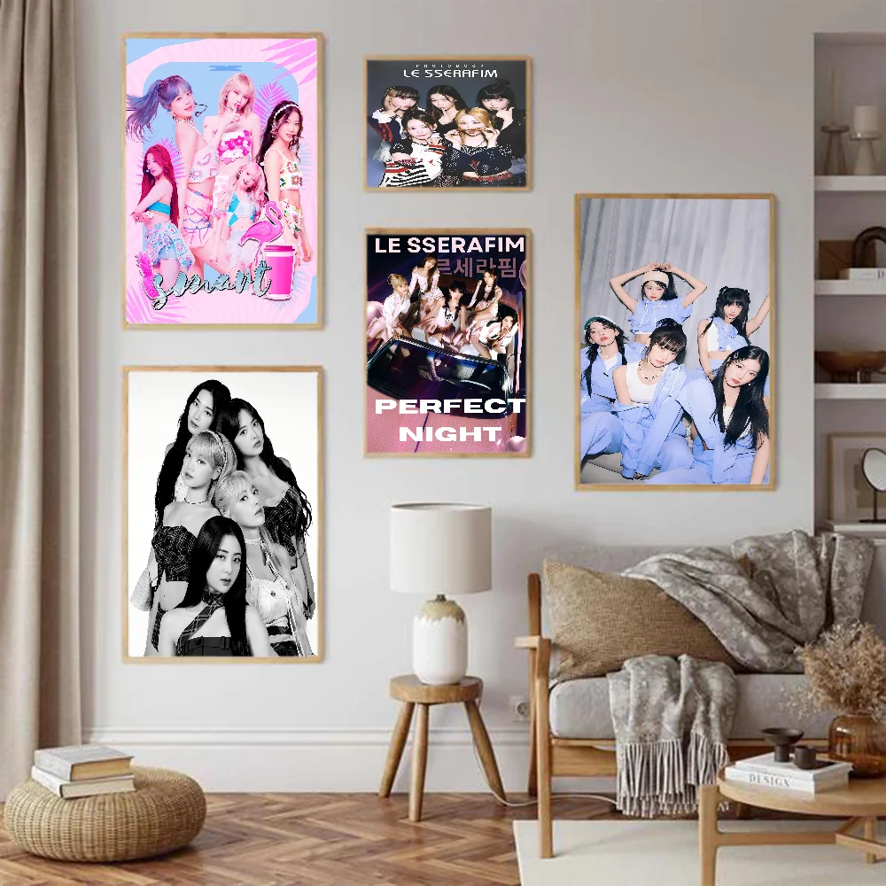 Kpop LE-SSERAFIM Girl Classic Vintage Posters Decoracion Painting Wall Art White Kraft Paper Kawaii Room Decor