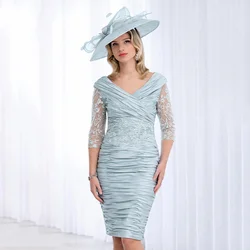 Classic Light Blue Mother of the Bride Dresses Knee Length Lace Mother Gowns 2024 V Neckline Wedding Party Dresses Short