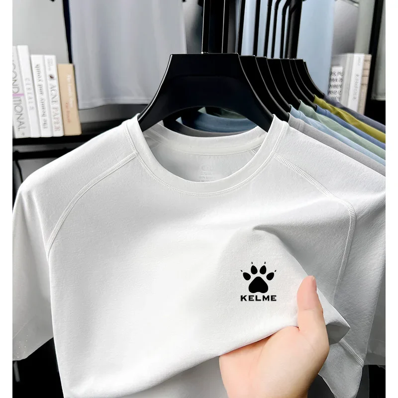 KELMEs neues Herren-Sommer-Shirt mit Rundhalsausschnitt, atmungsaktiv, schnelltrocknend, kurzärmelig, für Freizeit und Sport. – Detail 6