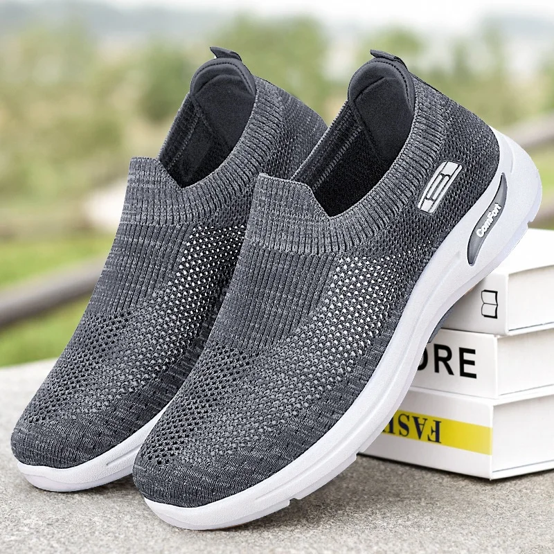 Men's Shoes New Fashion Breathable Non-slip Wear-resistant Outdoor Casual Knit Mesh Slip-On Walking Sneakers