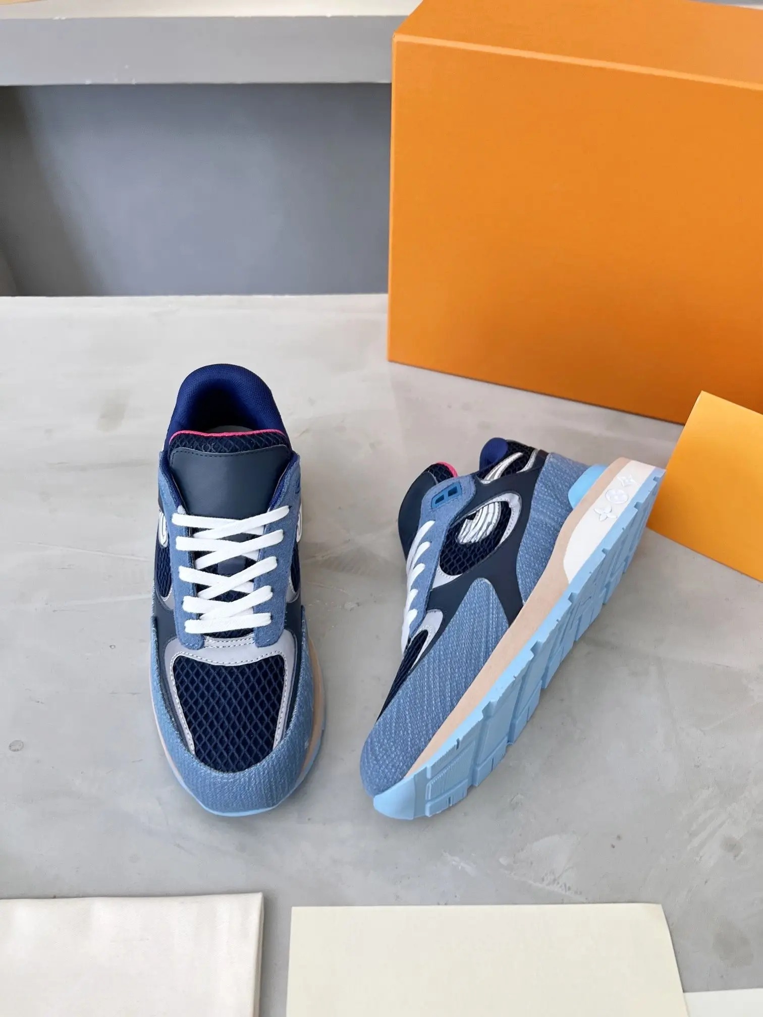 Unisex Denim Blue Retro Sneakers Denim Fabric Mesh Leather Splicing Low Top Thick Platform Sole Lace Up Daily Walking Casual Shoes