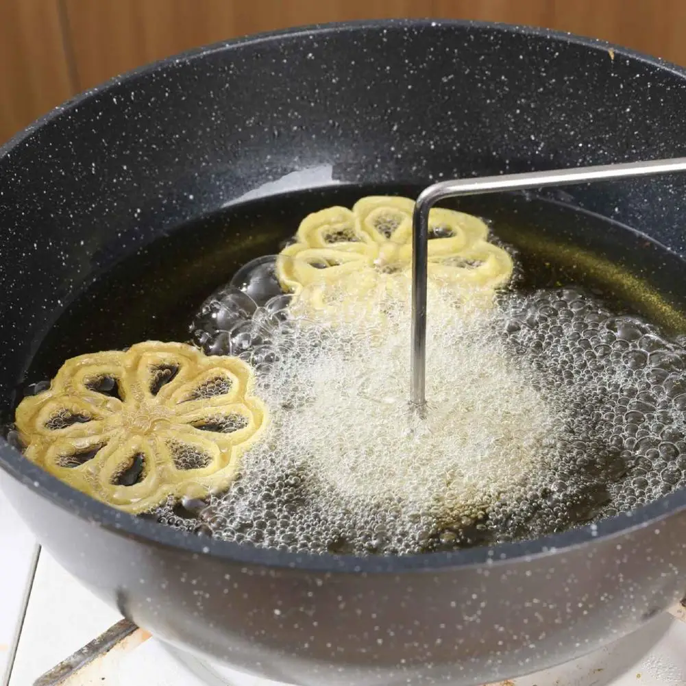 Baking Molds with Handles Baking Tools Frying Mold Set with Long Handle Non-stick Spoon Waffle Cooking Stamp Rosette for Kitchen