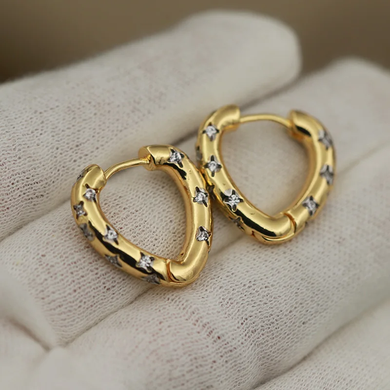 New Sight Design Luxury Zirconia Heart Stud Earrings for Women Fashion Brand Brand Jewelry Crystal Earrings Gift