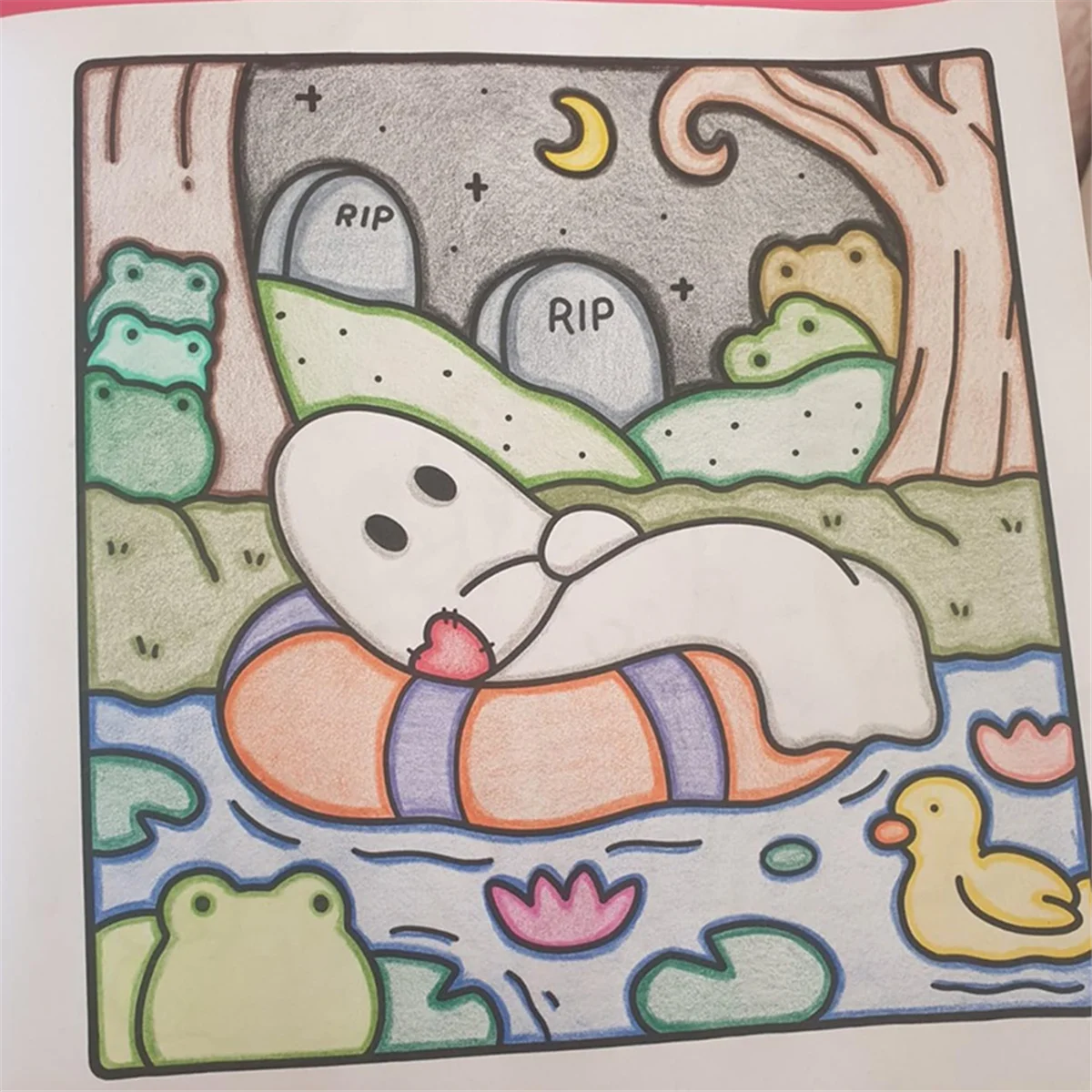 Libro para colorear Spooky Cutie para adultos y adolescentes con adorables creaturas espeluznantes, momentos acogedores para la relajación