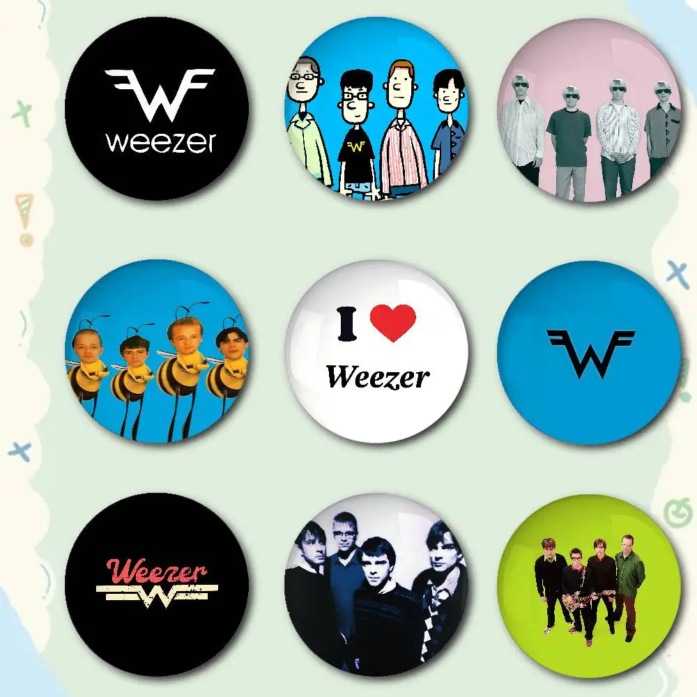 W-Weezer Funny Premium Tinplate Round Lapel Pins: Cute Badge Brooches For Shoulder Bag Accessories, Souvenir Gifts