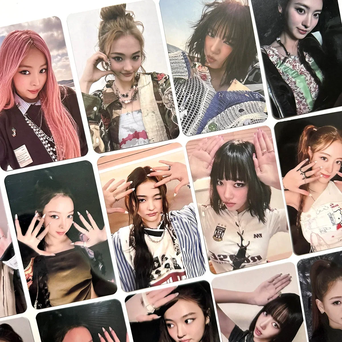 Kpop MEOVV بطاقة صور يدوية عيني مفتوحة ألبوم VVIDE بطاقات صور براودكاست Gawon Sooin Anna Narin مجموعة هدايا المشجعين #2