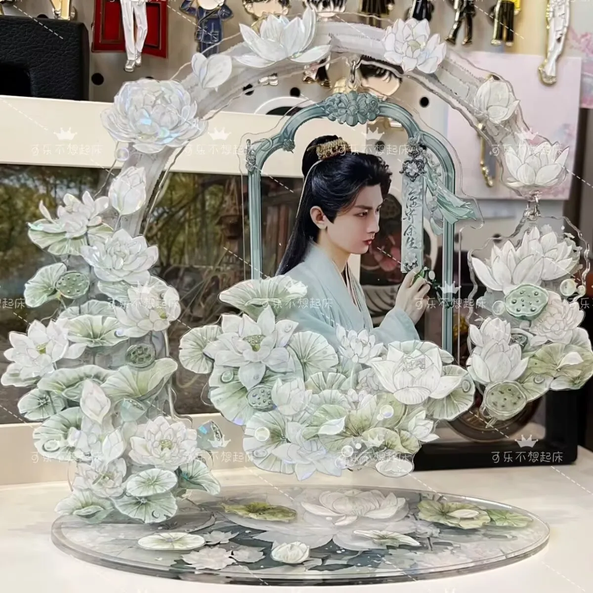 

The new homemade "Lotus Tower Plum Lotus" acrylic swing table standing sign is of high appearance level perfect gift Cheng Yi