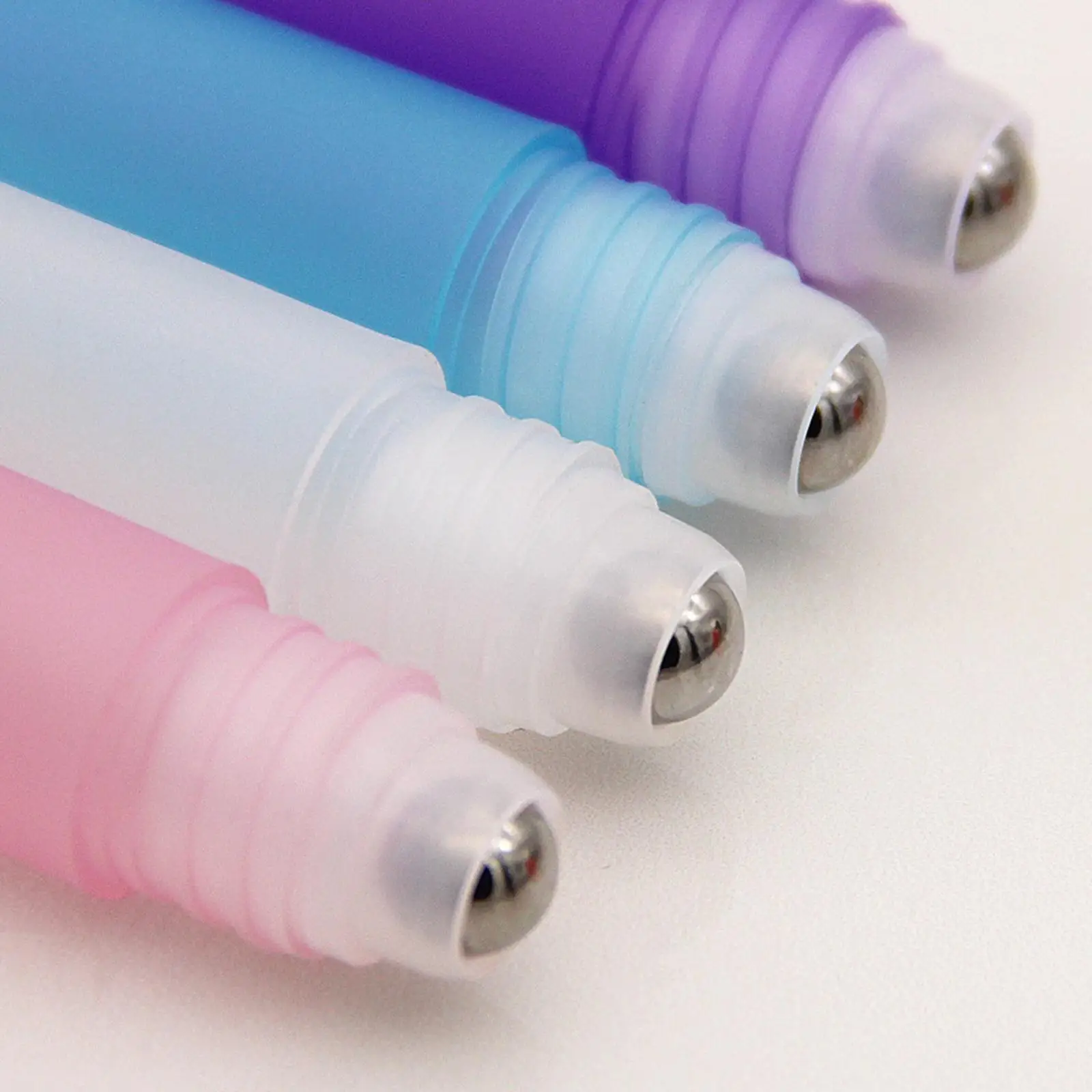 Portable Essential Oil Roller Vial Plastic Empty Roll on Refillable Perfume Container for Daily Body Face Care