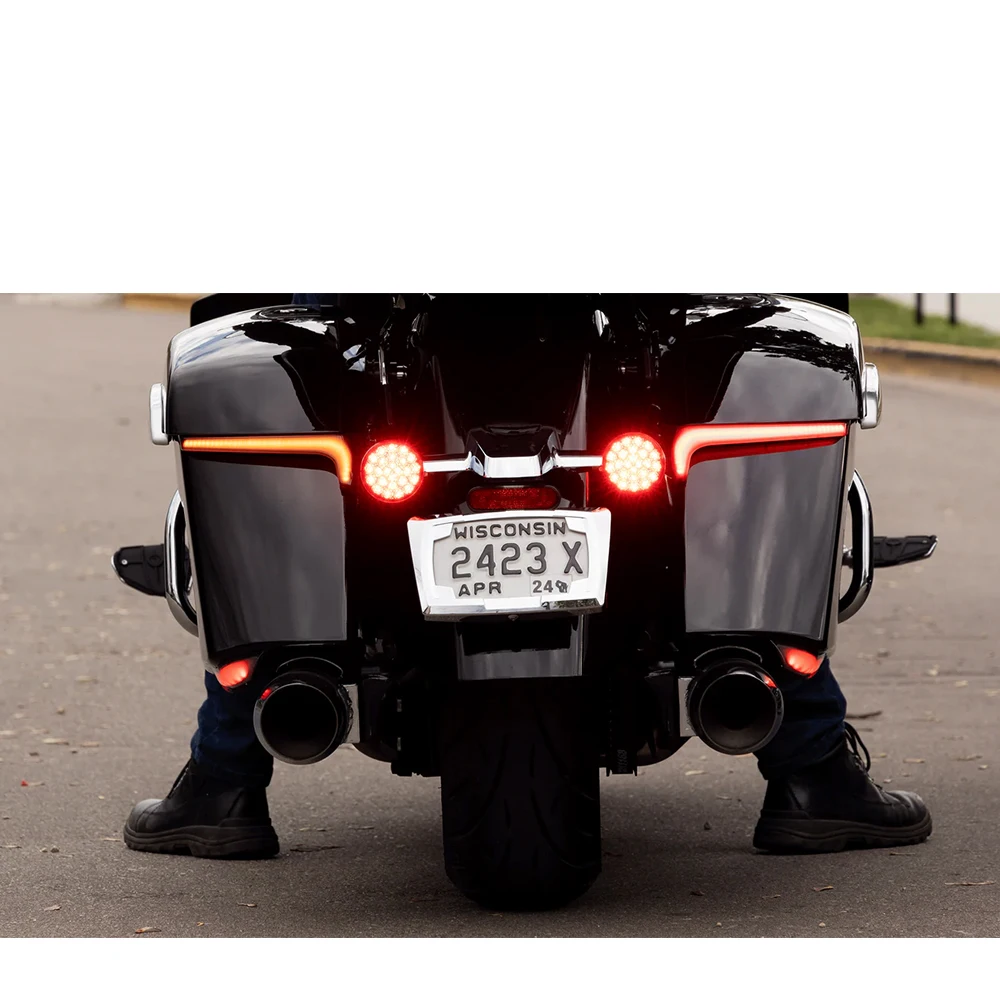 New Motorcycle Accessories LED Saddle Bag Lights Turn Signal Lights  For India North American Models Roadmaster Models2021-2023