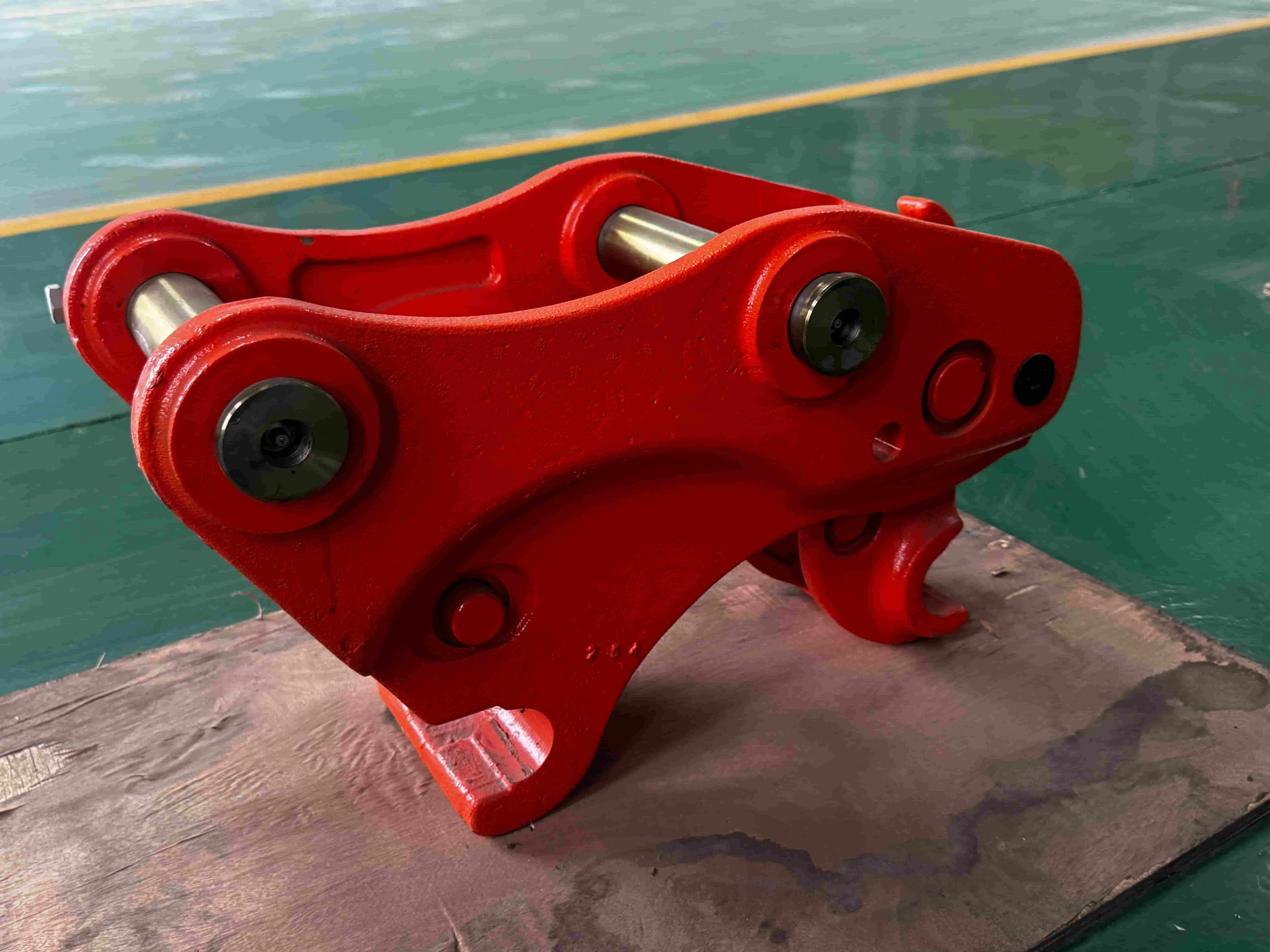 1.5-40 Ton Excavator Hydraulic Quick Hitch, One Piece Cast Heavy Duty Coupler With Dual Safety Lock For Construction