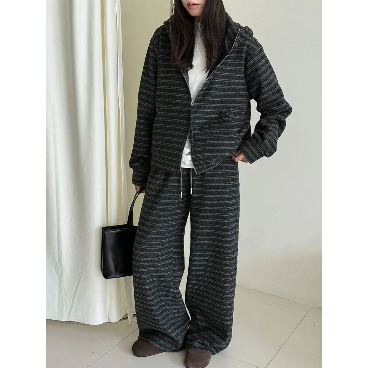 

SuperAen Women's Winter New Retro Striped Zipper Hooded Cardigan Hoody Fashion Full Length Wide-leg Pants Two Pieces Sets