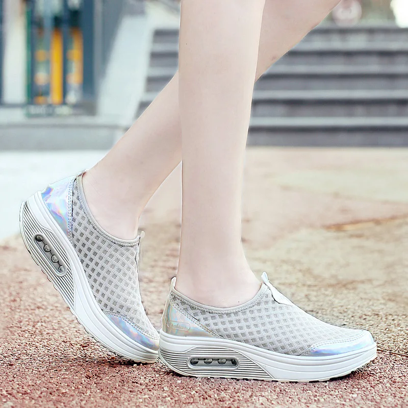 Autumn New Rocking Shoes Air Cushion Women Mesh Casual Sports Thick Sole Platform Shoes Women Flats