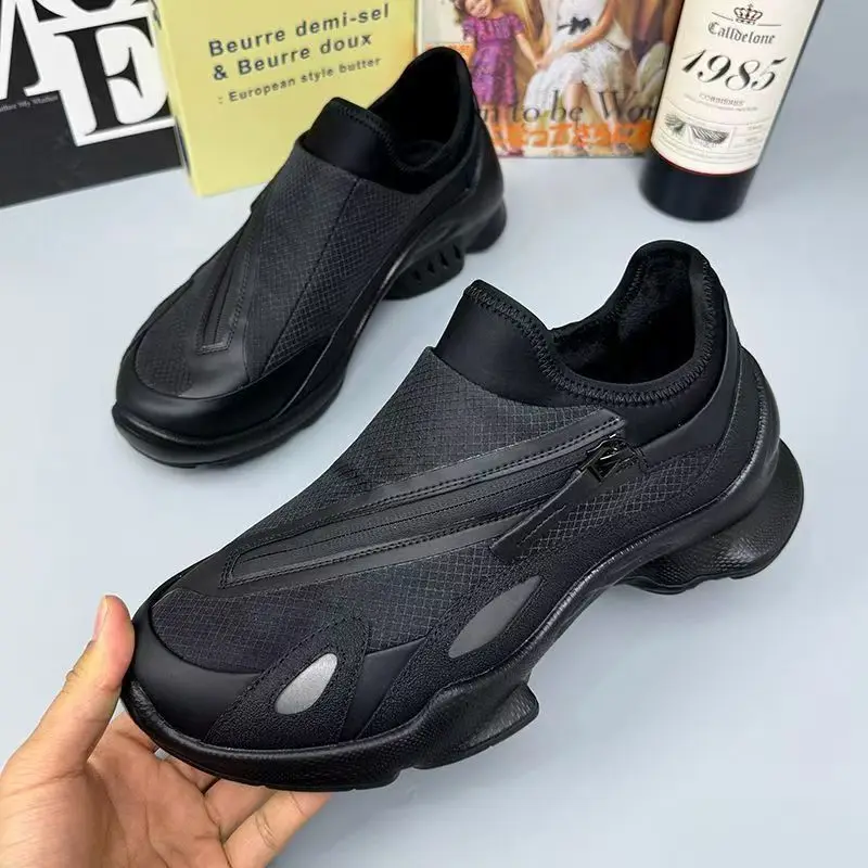 

New Arrival Men's Sports Casual Shoes Outdoor Anti-slip Wear-resistant Lightweight Comfortable Breathable Mesh Upper