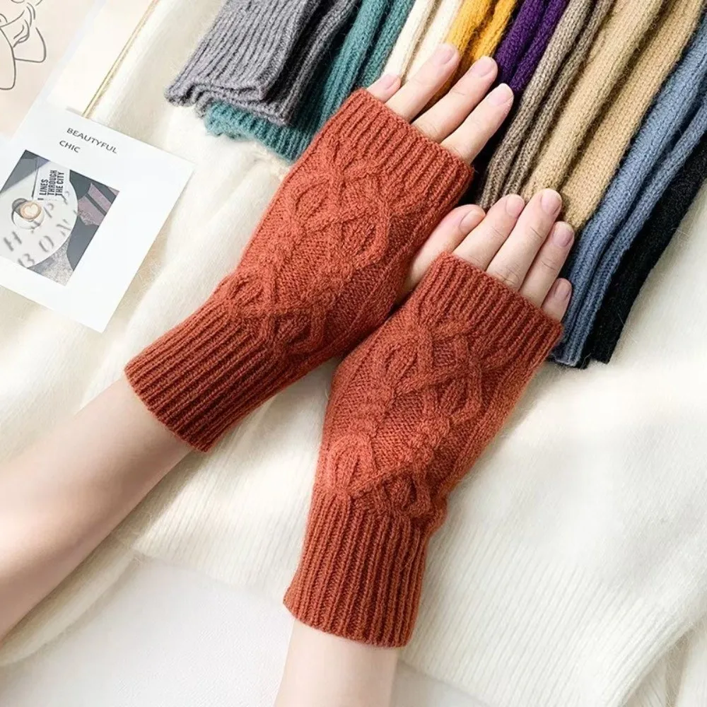 New Knitted Fingerless Gloves Fingerless Cable Knit Women's Gloves Warm Wrist Warmers Winter Wear