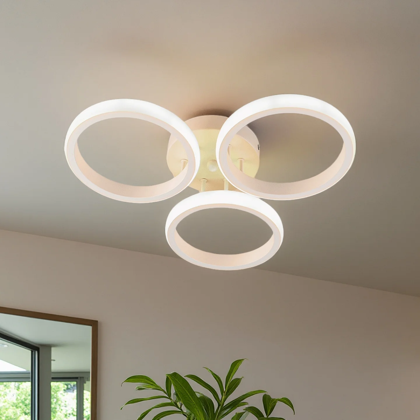 

Современные потолочные светильники, 3-кольца, хромированные светодиодные потолочные светильники с регулируемой яркостью и дистанционным управлением, близкое к потолочным освещению