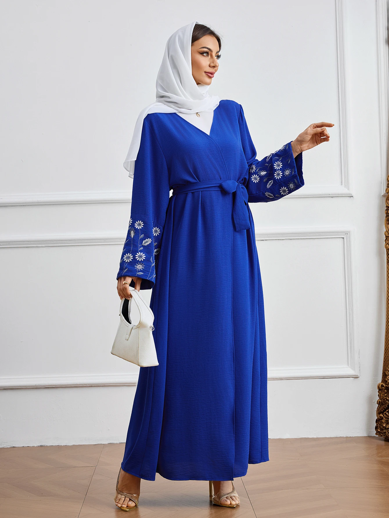 

New Blue Muslim Islamic Abaya with White Floral Embroidery on Sleeves and Belt for Saudi Arabia UAE Qatar Middle East Fashion