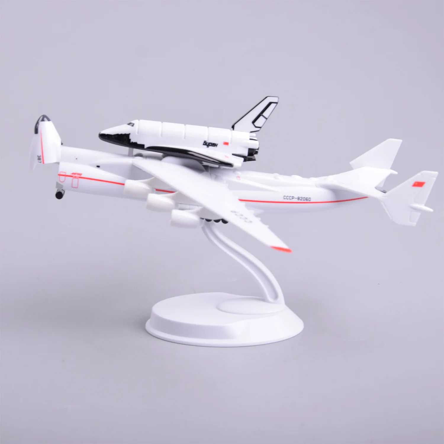 1:400 Scale Airplane Model Antonov AN225 Mriya Spacehuttle Transport Model Replica Plane Souvenir Hobby Collection Gift