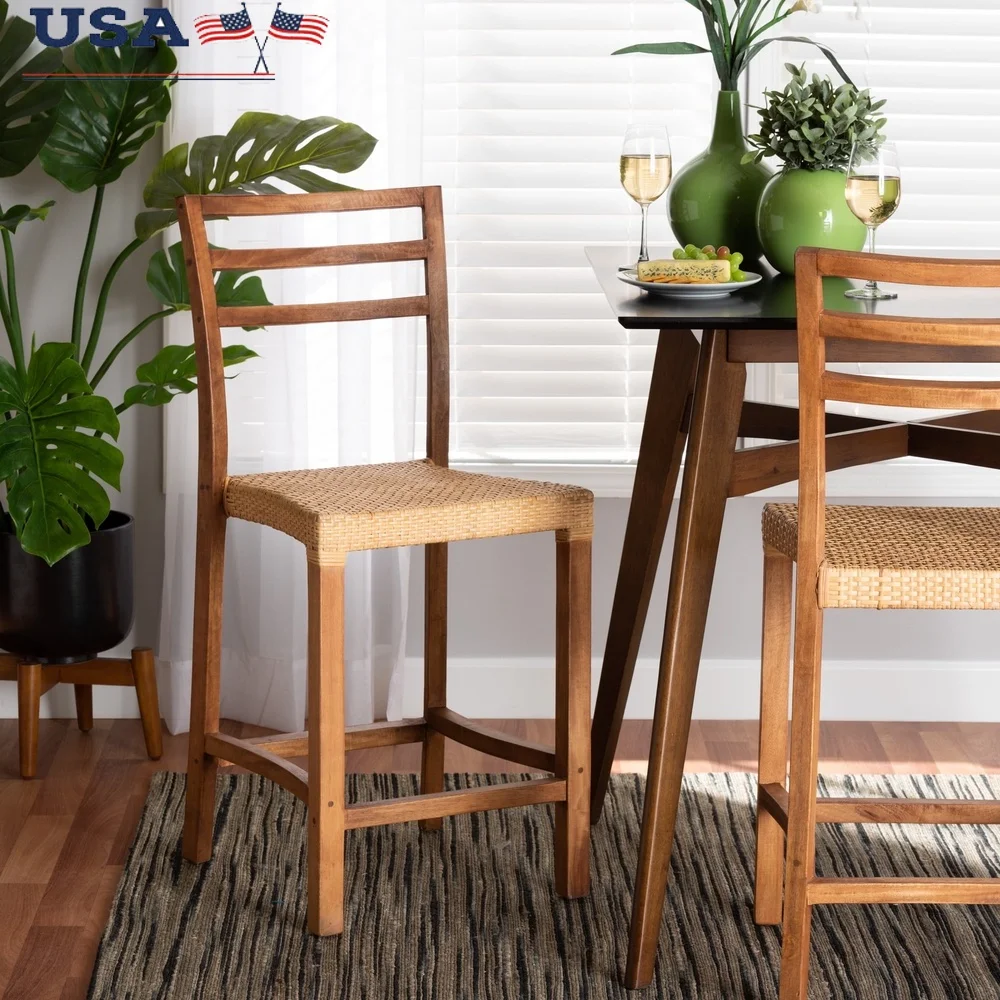 Mid-Century Modern Walnussbrauner Thekenhocker aus Holz, Sitz aus natürlichem Rattan, durchbrochene Rückenlehne, ergonomische Fußstütze, komplett montiert