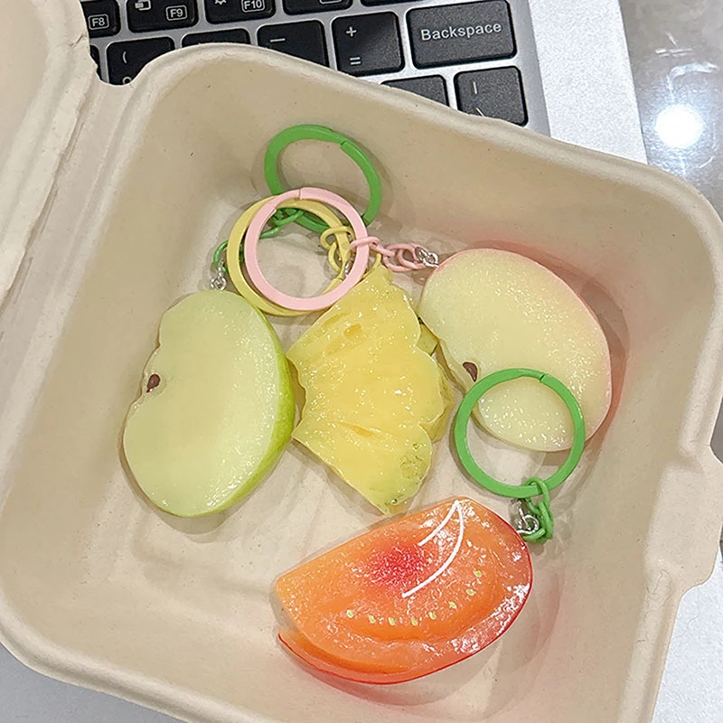 Lindos llaveros divertidos para el verano, llavero con colgante de fruta colorida para mochila de coche, bolso escolar, regalo Kawaii para estudiantes amigos F
