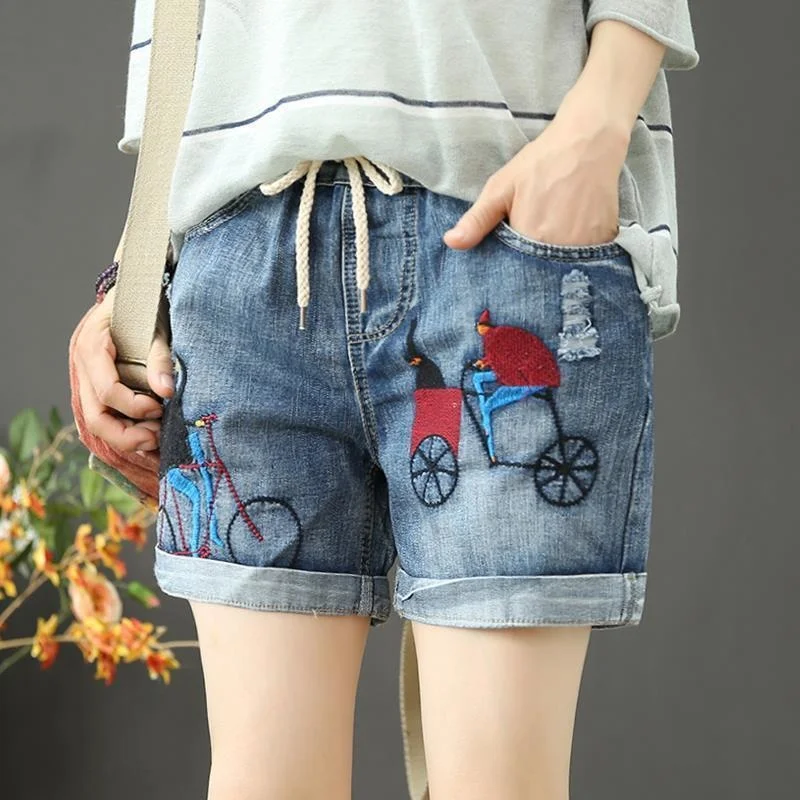 Women\'s Loose Elastic Waist Embroidered Denim Shorts Summer Slim Casual Hole Straight Short Jeans For Women Harajuku Bottom