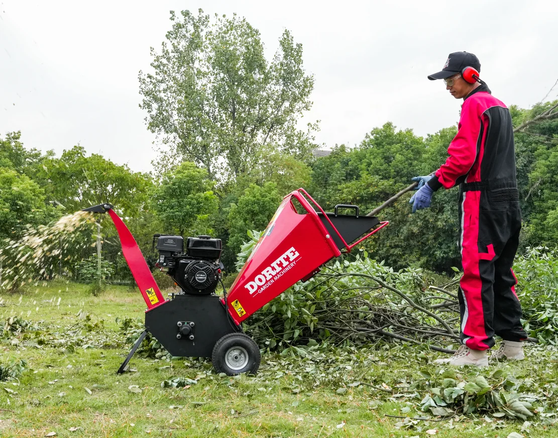 

2025 New Design Wood Chipper 4 Inch Shredder Gasoline Engine Mulcher Drum Garden Branch Machine