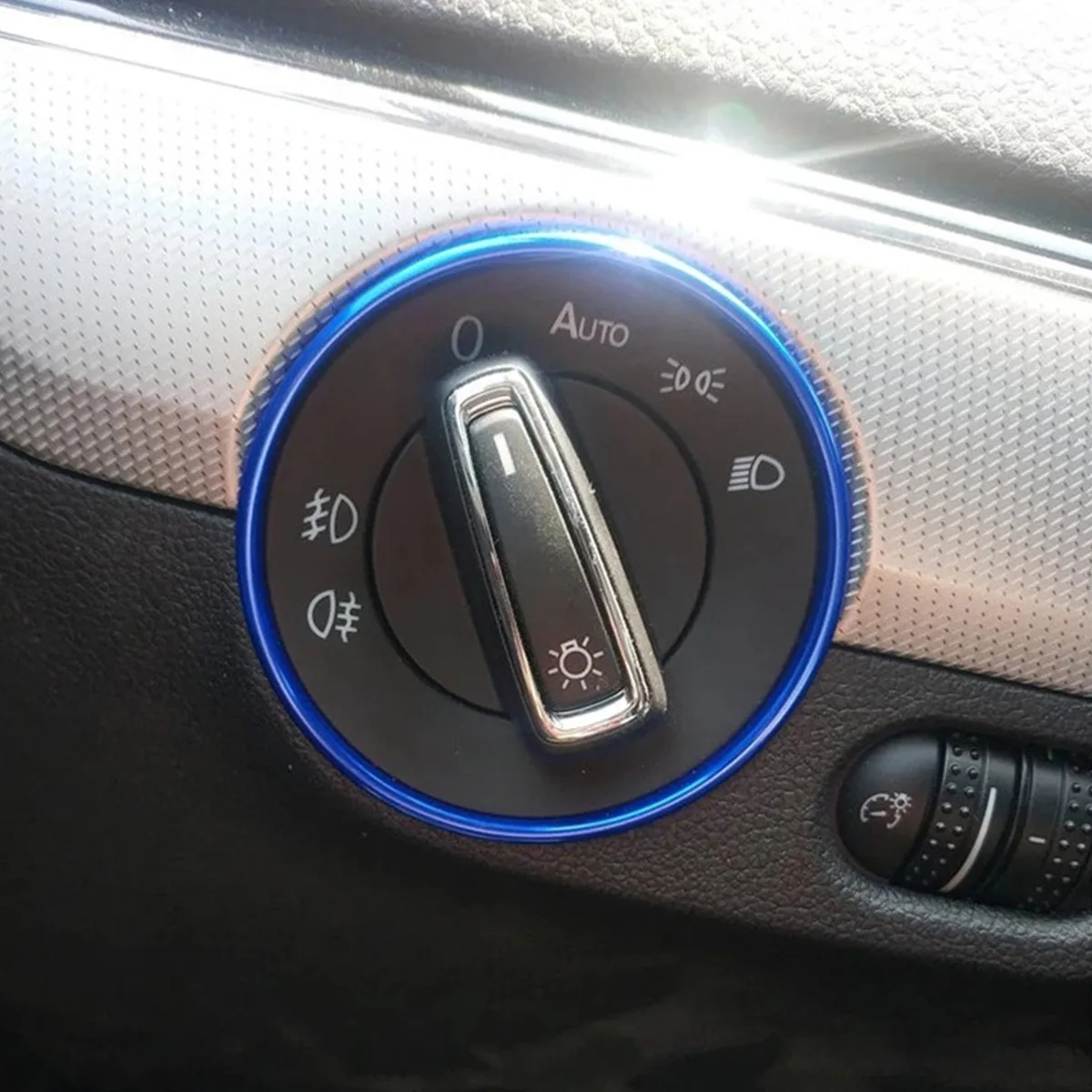 Car Headlight Switch Decorative Frame Trim Ring Sticker Fit For Volkswagen VW Golf Jett MK5 MK6 Passat B6 B7 CC Touran Tiguan image 4