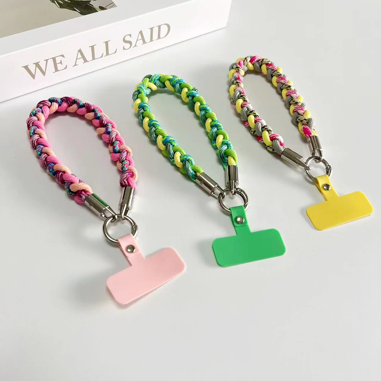 Kreatywna i wspaniała kombinacja kolorów, kreatywna opaska na nadgarstek z kreskówek, uniwersalna smycz do telefonu komórkowego, zawieszka do akcesoriów