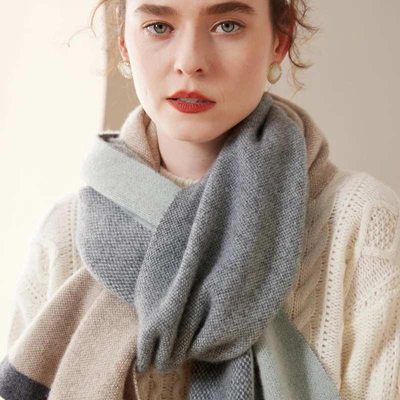 Arrival Autumn Winter 100% Cashmere Knitted Women Scarf Poncho Warm Fashion Capes Lady High Quality Scarves Thick Scarf Brand F