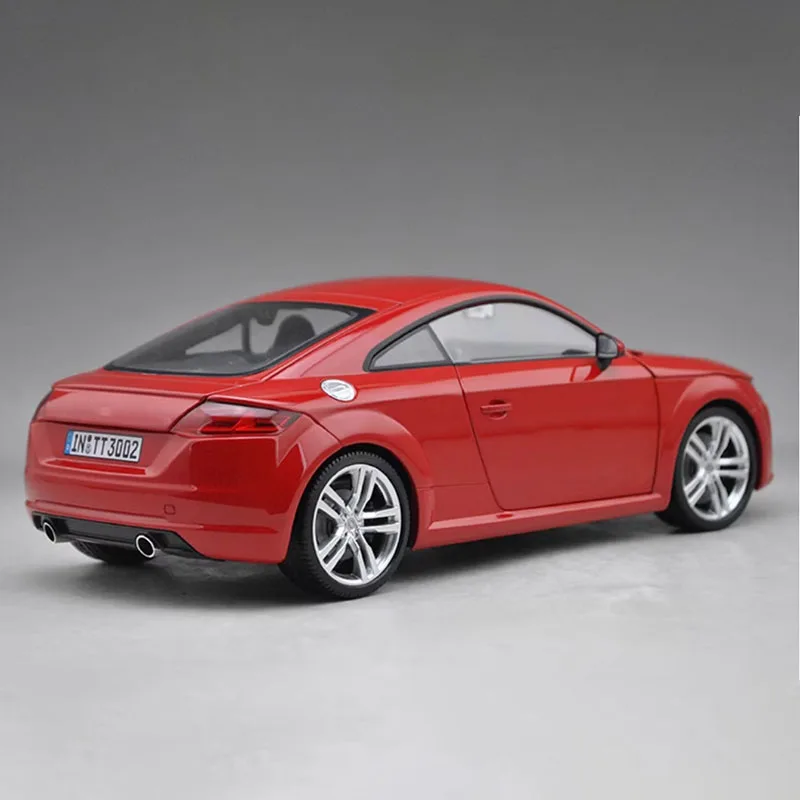 Diecast Originale Scala 1:18 AUDI TT COUPE Simulazione Modello di Auto in Lega Collezione Giocattolo Regalo Decration Souvenir Visualizzazione Statica