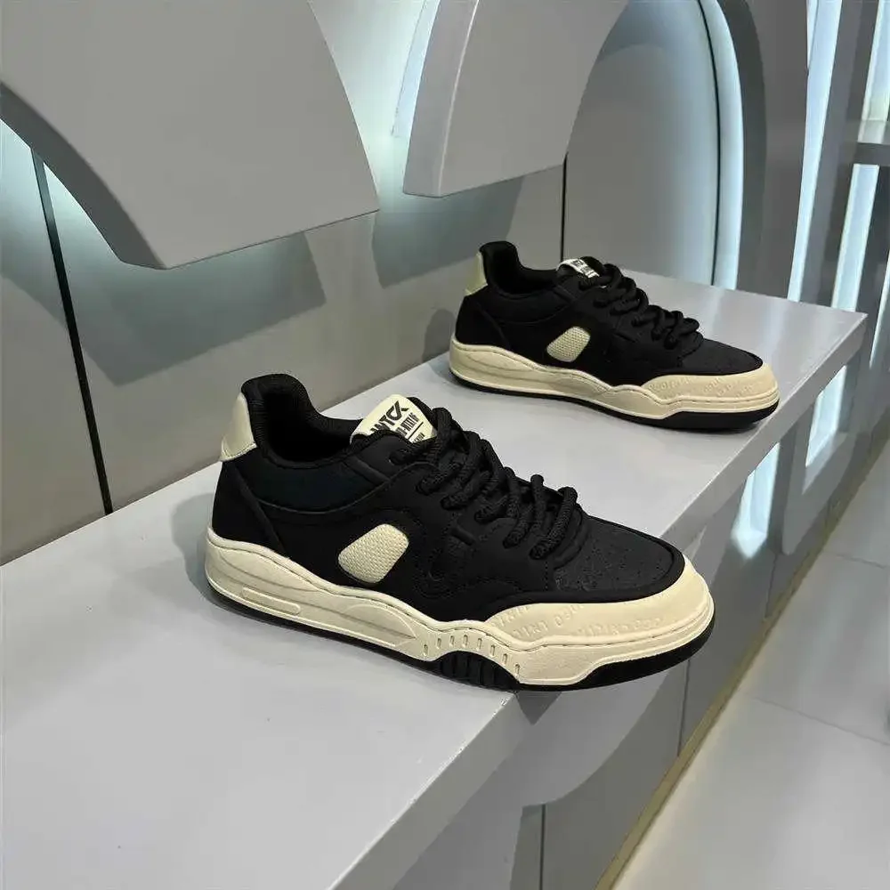 

Strips Light Weight Men's Class Shoes Men's Trekking Sports Shoes Hiking Shoes For Man Sneakers Luxo Krasovka New Fast Pro