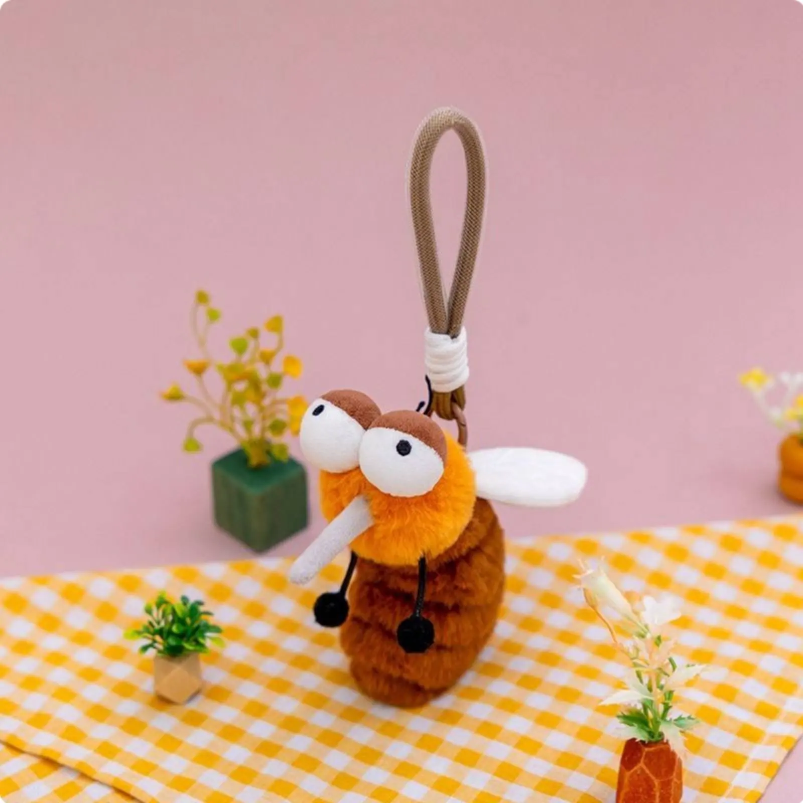 

Мягкий брелок для ключей, различные стили, милый аксессуар для сумки, забавные персонажи, плюшевый брелок в виде животного, долговечный.