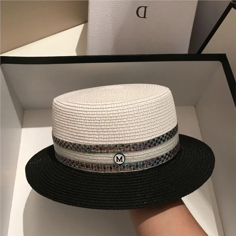 

New style of white women's hat vacation and with black color combination small brim
